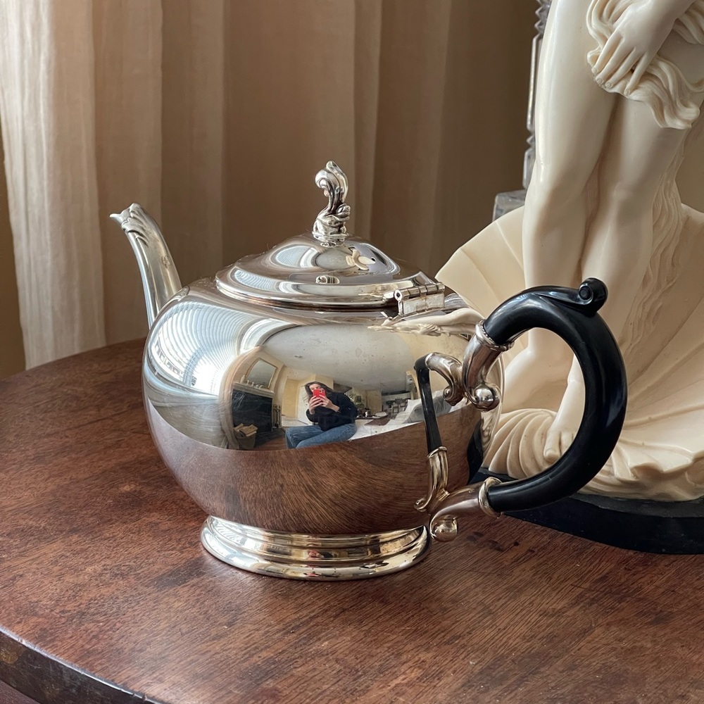 Vintage antique silver plated tea pot
